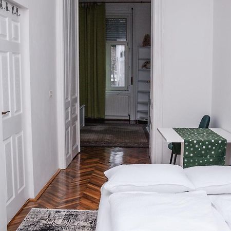 Diana'S Apartment Арад Екстериор снимка