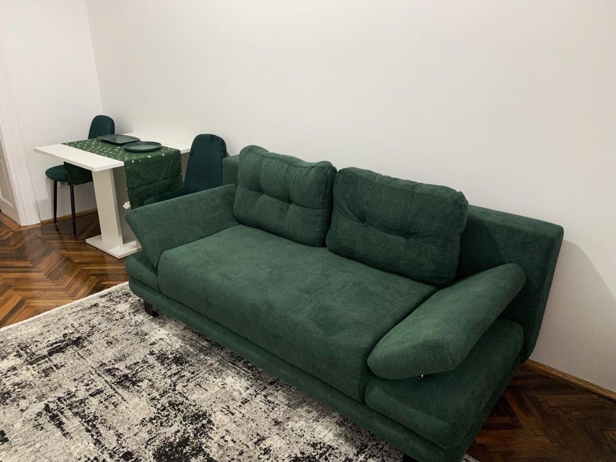 Diana'S Apartment Арад Екстериор снимка